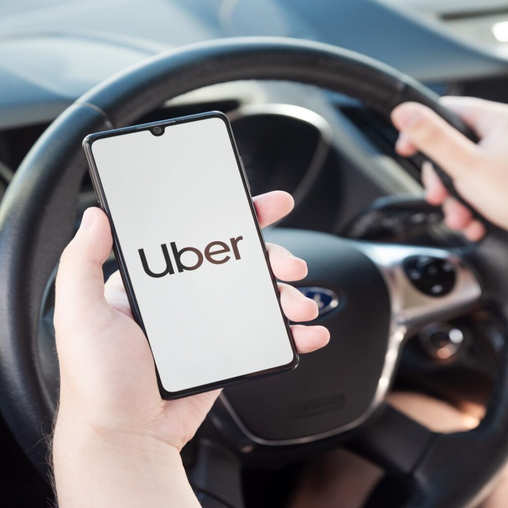 AVS-Uber-min-1-1280x1000